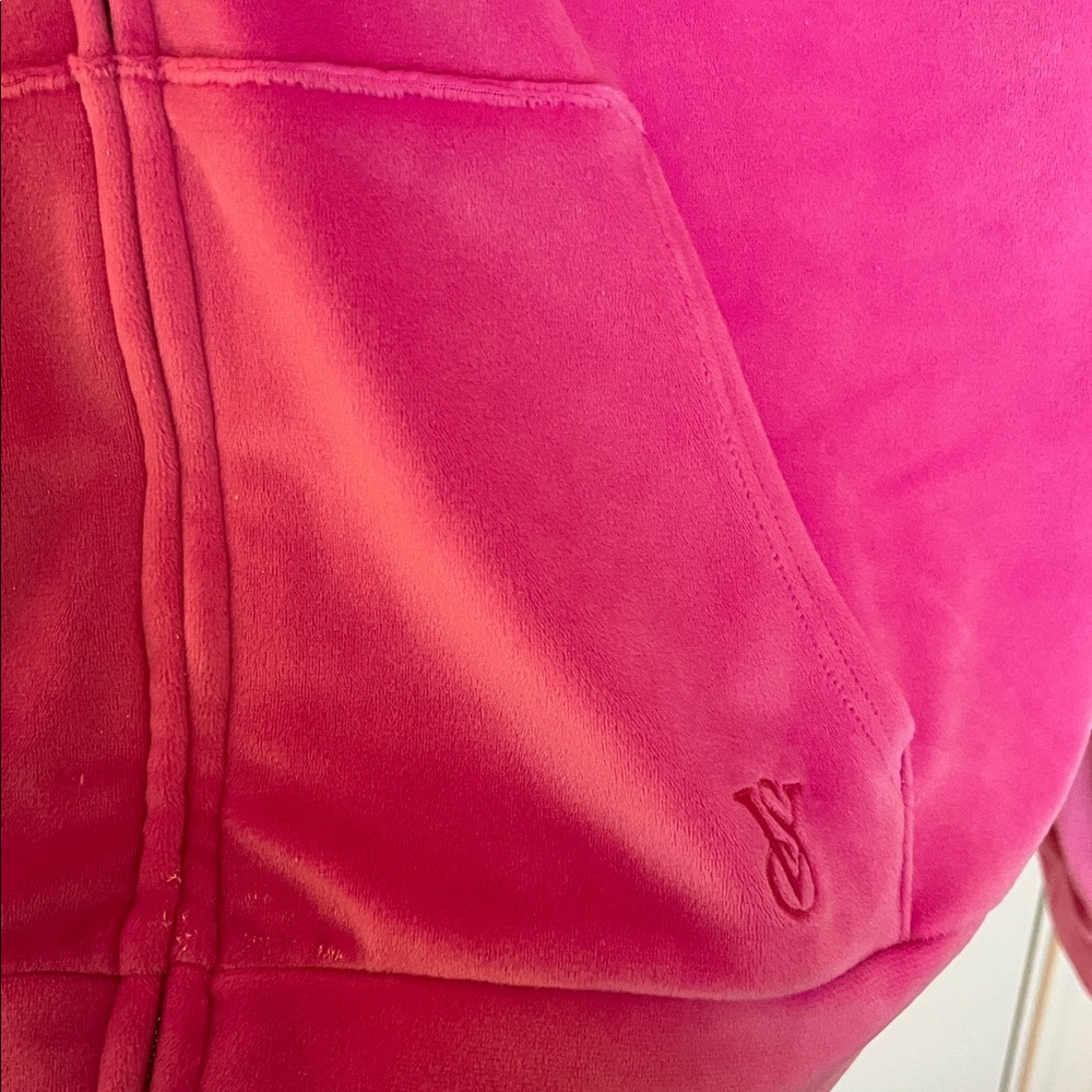 Victoria’s Secret Velour Crop Hoodie - Picture 7 of 10